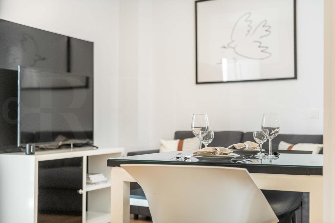 Inviting Duplex In Front Of Picasso Museum By Rems Apartment มาลากา ภายนอก รูปภาพ
