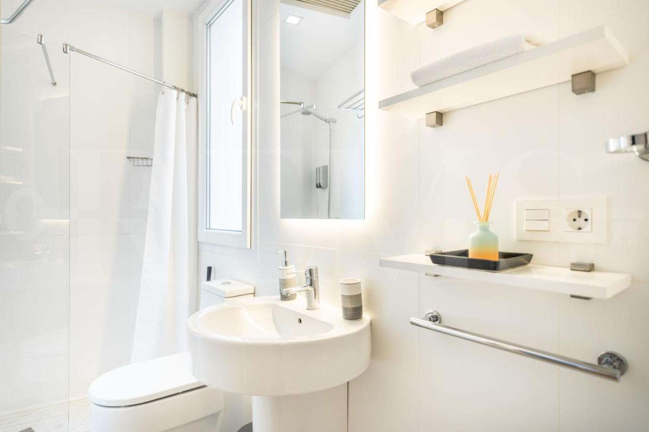 Inviting Duplex In Front Of Picasso Museum By Rems Apartment มาลากา ภายนอก รูปภาพ